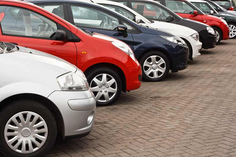 Selling rather than trading in business vehicles can save tax